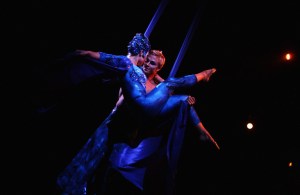 dralion-aerial-pas-de-deux1